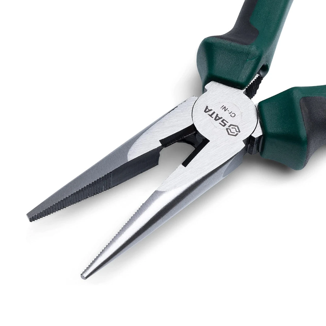 alicate punta larga sata, alicate 8 pulgadas, alicate profesional, herramienta de corte, alicate ergonómico, alicate para espacios reducidos, alicate cromo niquel, alicate resistente, herramientas de precisión, alicate antideslizante, cortar cobre hierro acero, herramientas SATA, alicate niquelado
