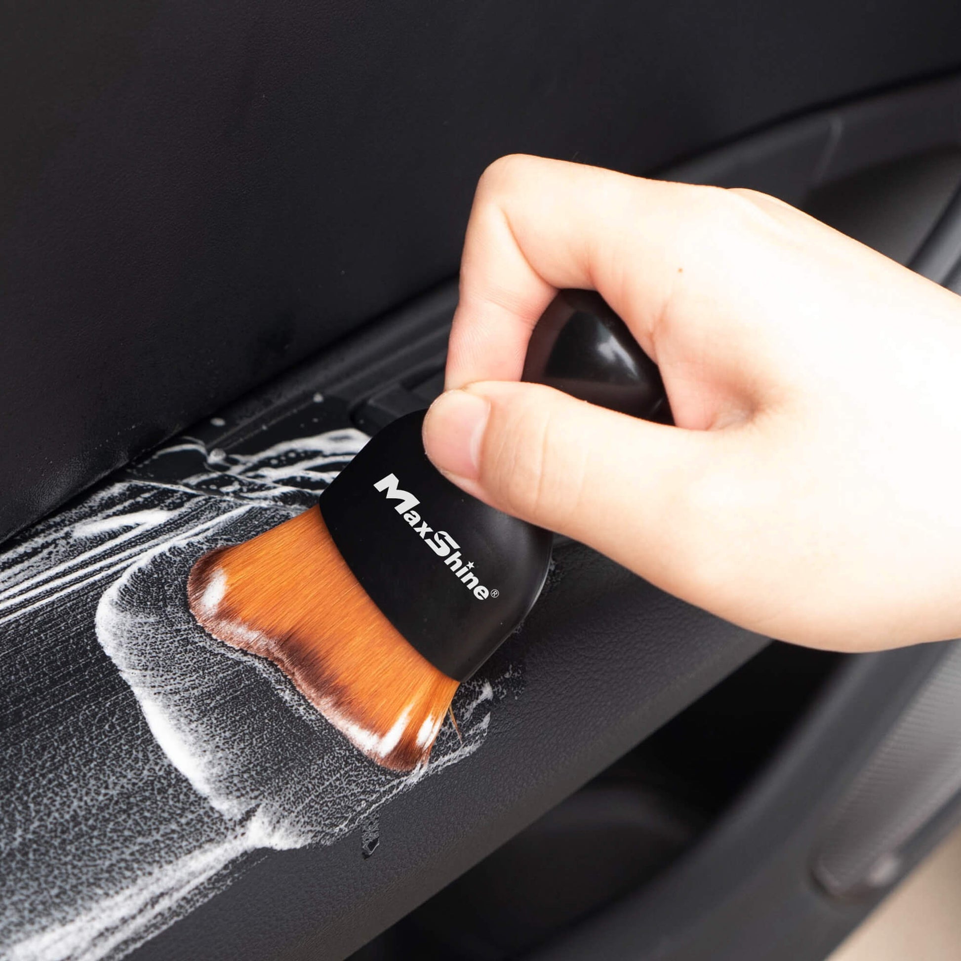 cepillo maxshine, cepillo detallado auto, brocha interior auto, cepillo suave auto, cepillo limpieza sin rayones, accesorios detailing, cepillo interiores, brocha detailing profesional, cepillo automotriz maxshine,