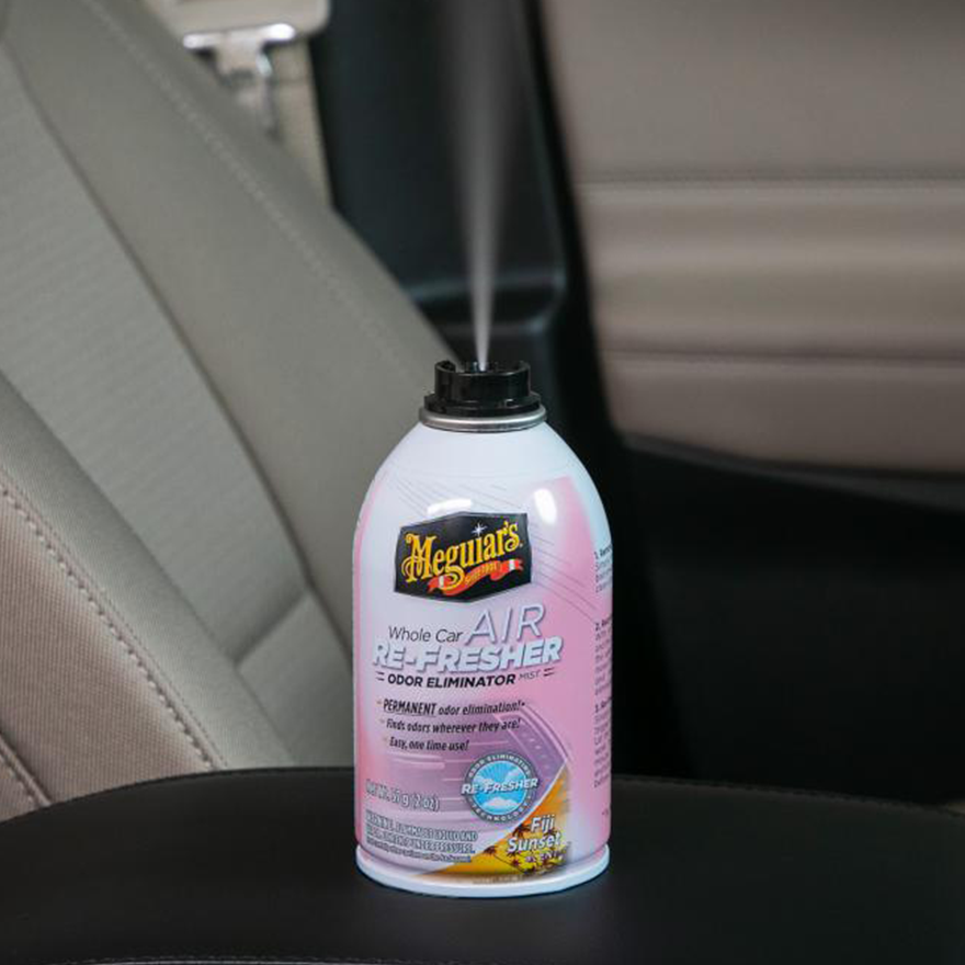 Elimina malos olores y refresca tu auto con Air Refresher Fiji Sunset de Meguiar's. Fragancia tropical duradera con acción de una sola aplicación.