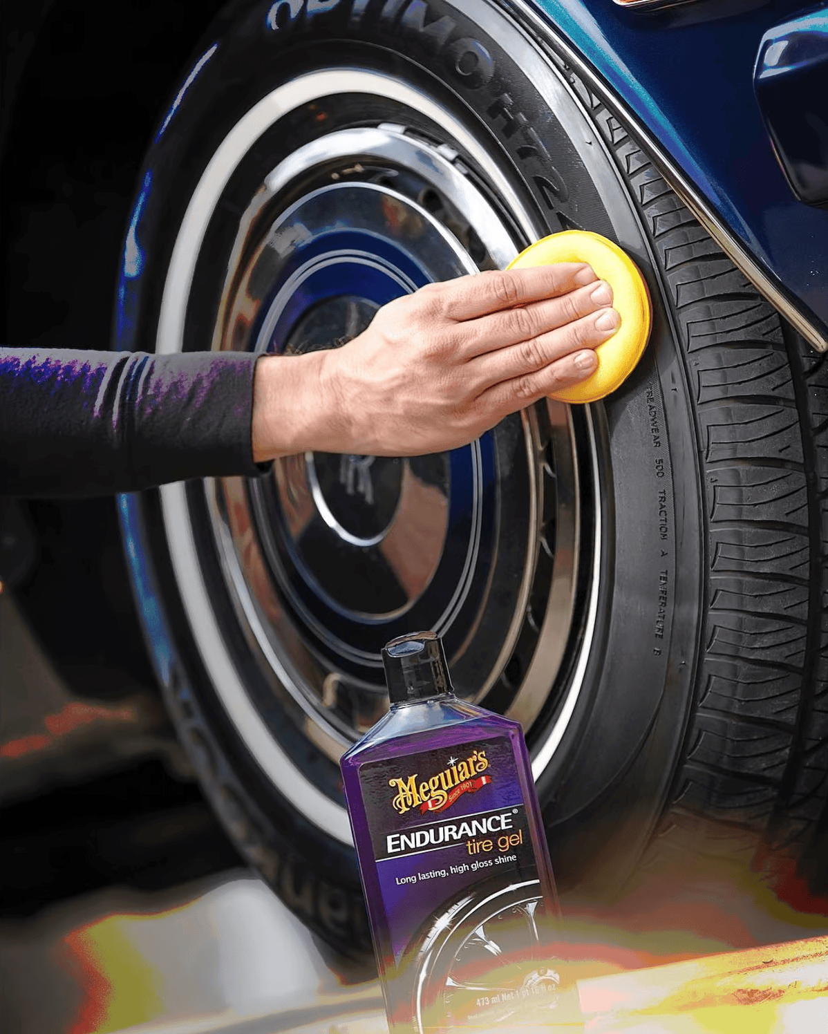 Endurance High Gloss Meguiar’s da a tus llantas un brillo duradero y profundo. Resiste lluvia y lavadas. Ideal para un acabado profesional.

