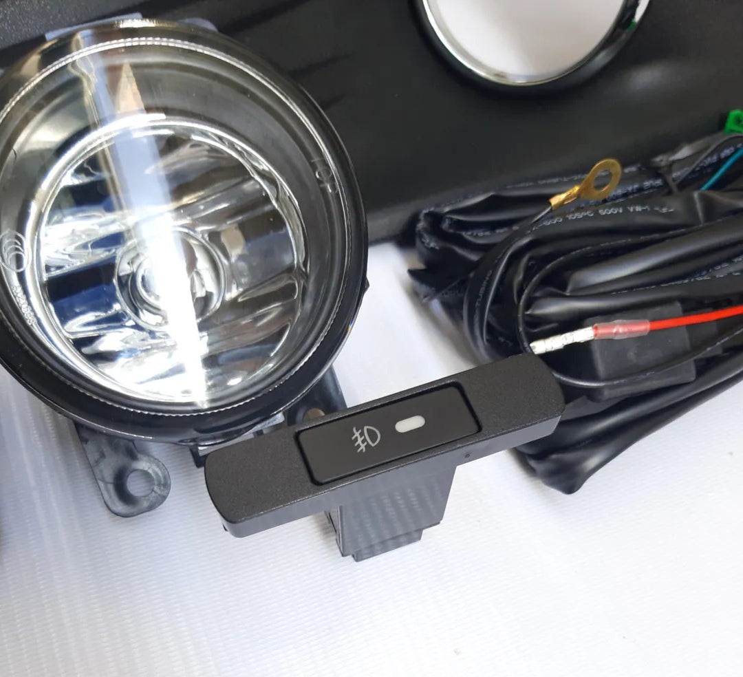 exploradoras ford fiesta 2013, farolas antiniebla fiesta, kit luces neblina ford fiesta, luces auxiliares fiesta 2014, parrillas faros fiesta