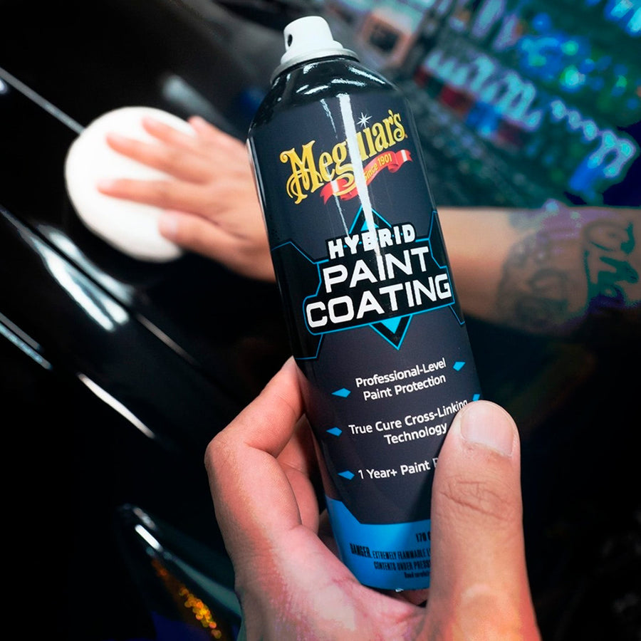 Kit Meguiar’s Hybrid Paint Coating: protección cerámica híbrida de hasta 1 año, con brillo intenso y resistencia a rayos UV, agua y contaminantes.