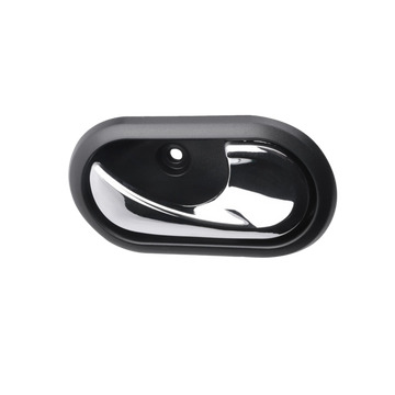 Manija interna para Renault Logan y Duster. Repuesto resistente, fácil de instalar y con ajuste perfecto. Recupera la apertura cómoda de la puerta.