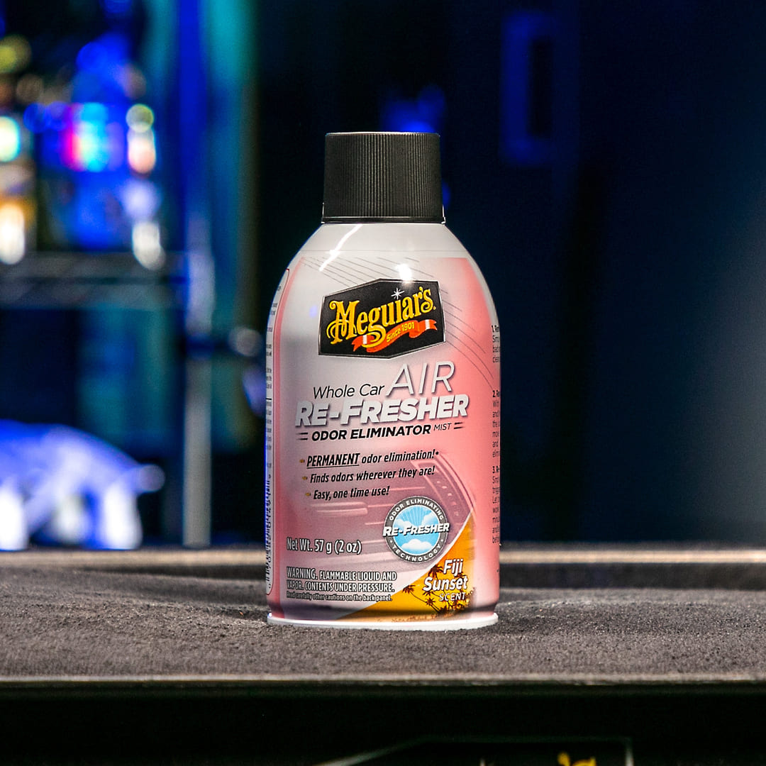 Elimina malos olores y refresca tu auto con Air Refresher Fiji Sunset de Meguiar's. Fragancia tropical duradera con acción de una sola aplicación.
