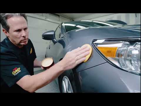 Cleaner Wax en pasta limpia, pule y protege la pintura de tu auto. Fácil de aplicar, elimina manchas y deja un brillo duradero.